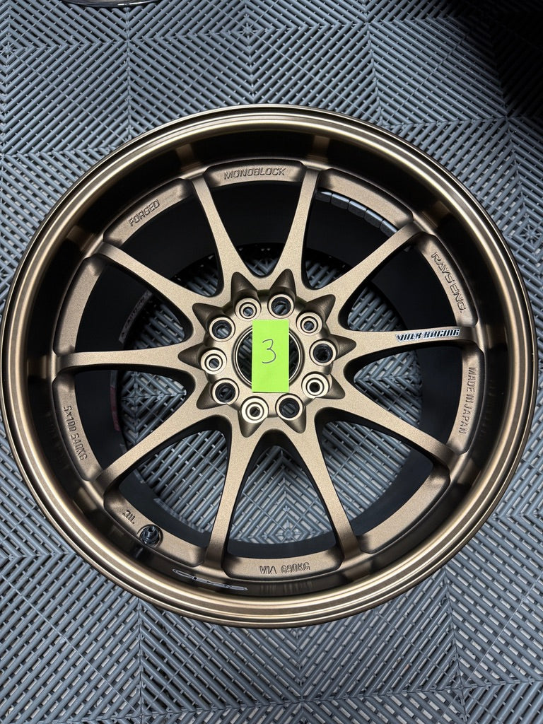 Volk Racing CE28n 17x10 +45
