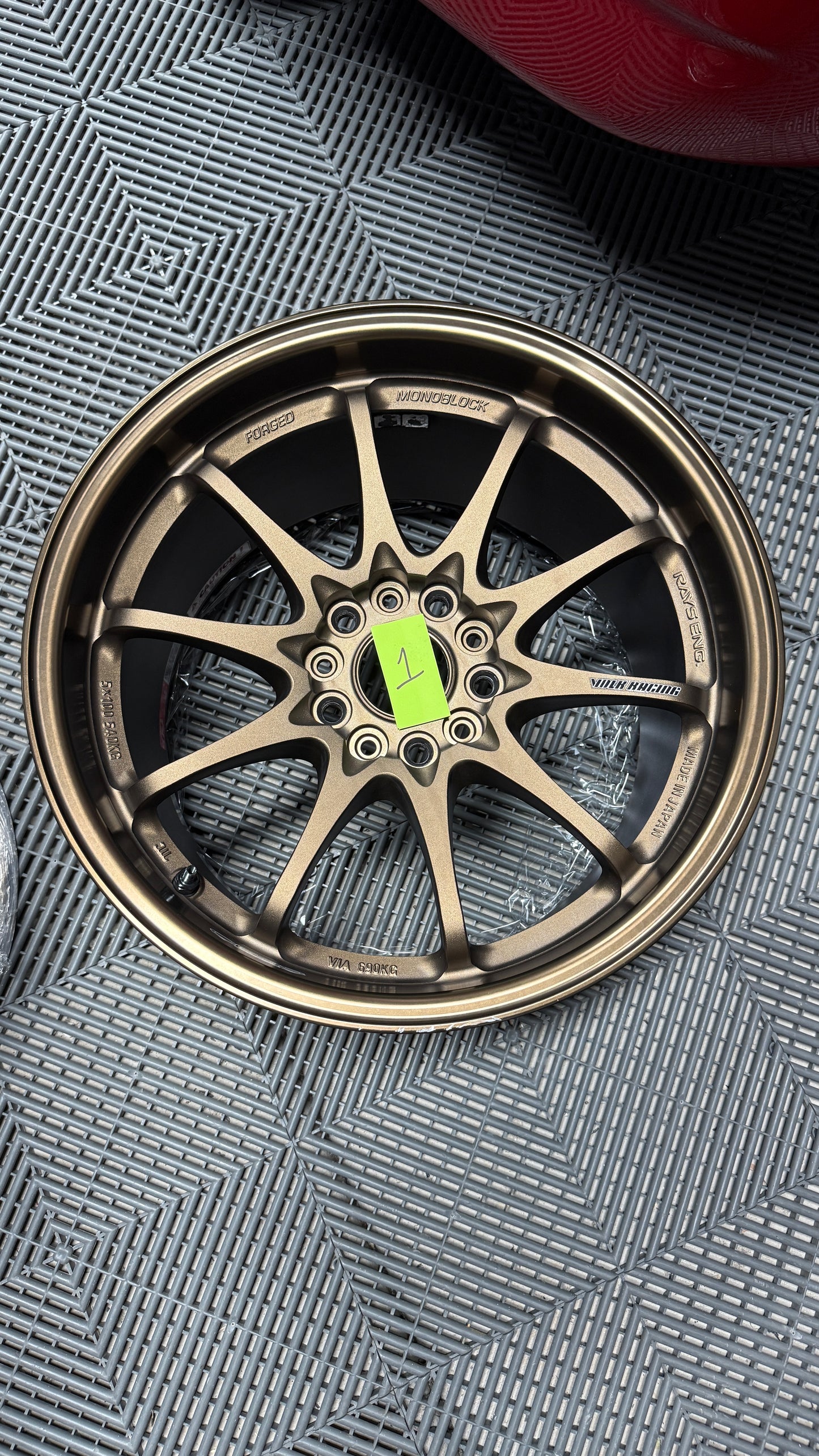 Volk Racing CE28n 17x10 +45